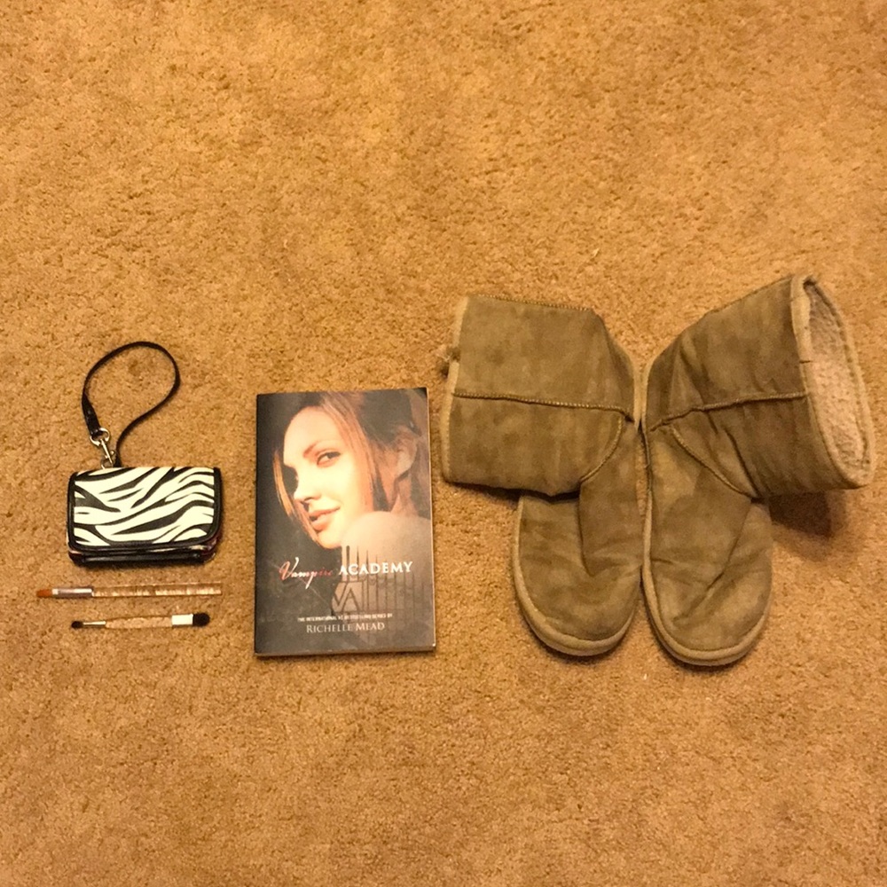 BUNDLE! Click for more info 💕 - Picture 1 of 7